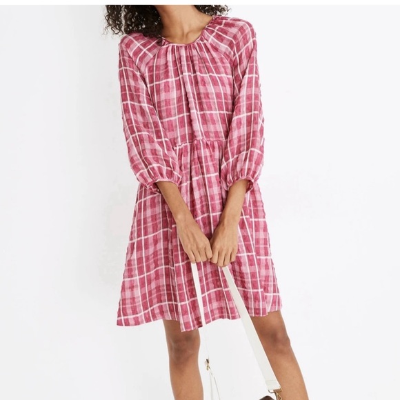 Madewell Dresses & Skirts - Madewell Pink and White Plaid Shirred
Babydoll Women's Dress - Size
Medium